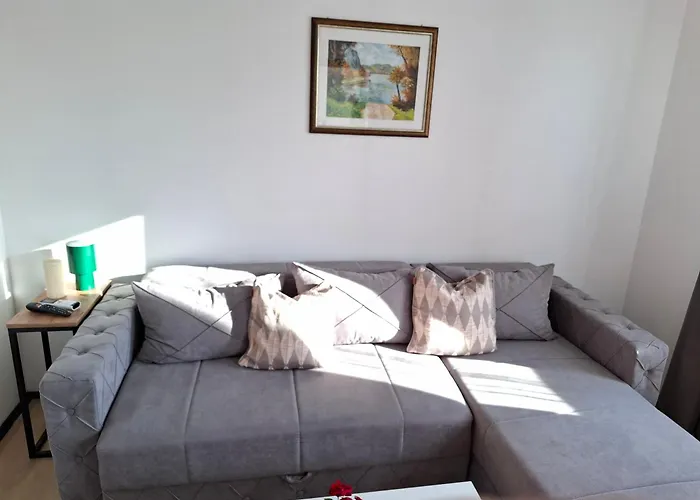 アパート Golubacki Visovi